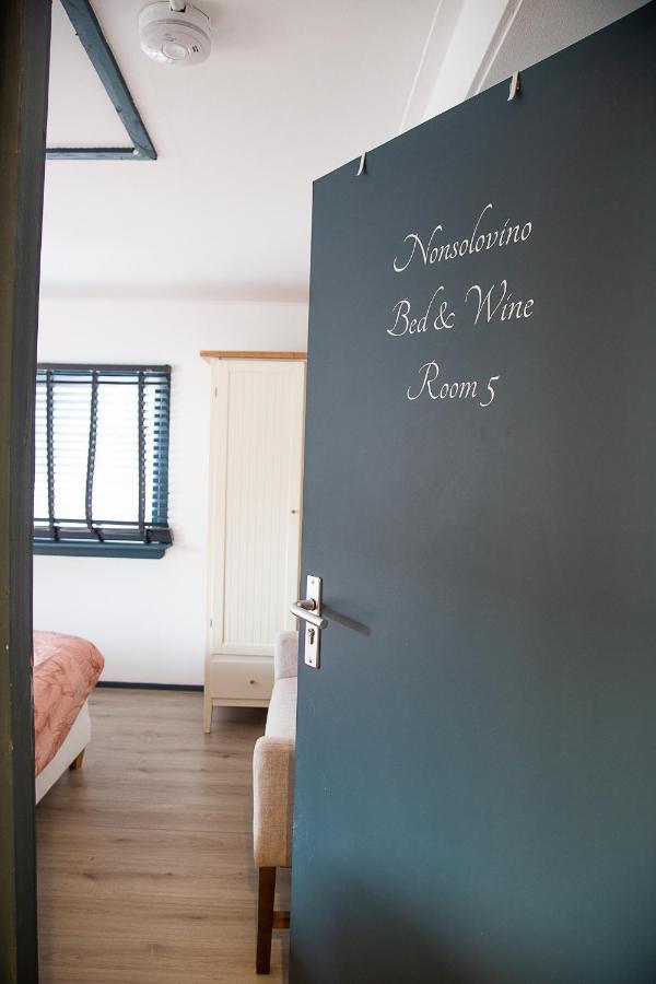 Bed And Wine Nonsolovino Bed & Breakfast Reeuwijk ภายนอก รูปภาพ